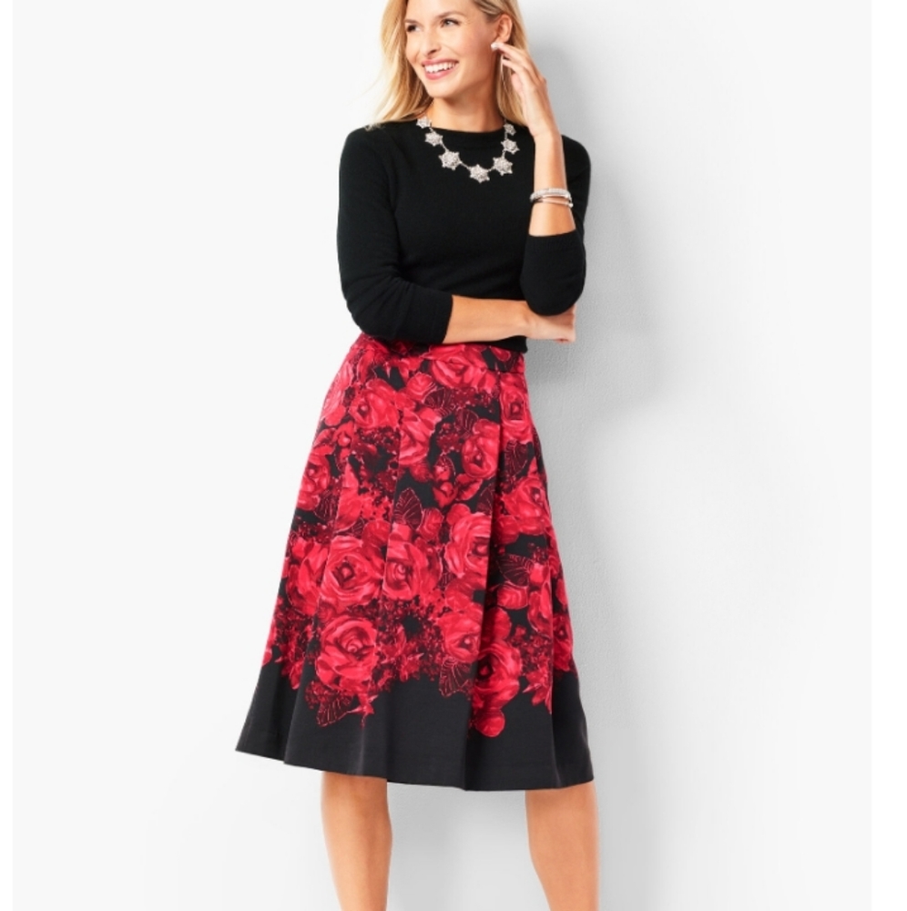 TALBOTS RED AND BLACK FORAL SKIRT, SIZE 20